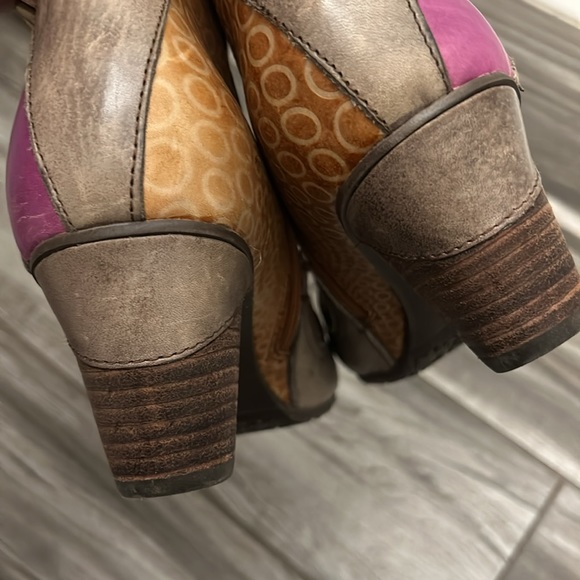 L'Artiste by Spring Step Dramatic Boot - Picture 13 of 15